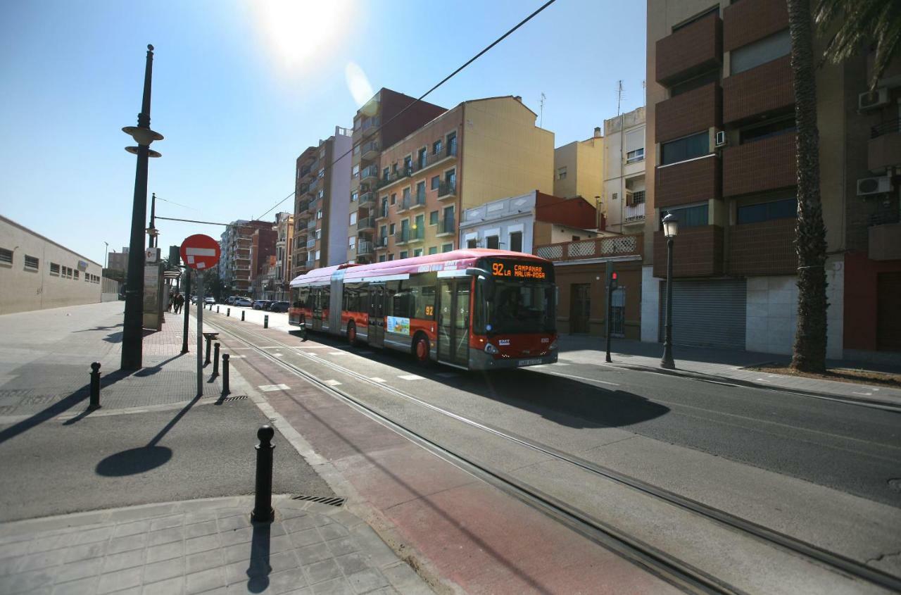 So De Mar Apartment Valencia Bagian luar foto